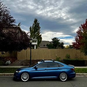 Meet your Posher, Darius